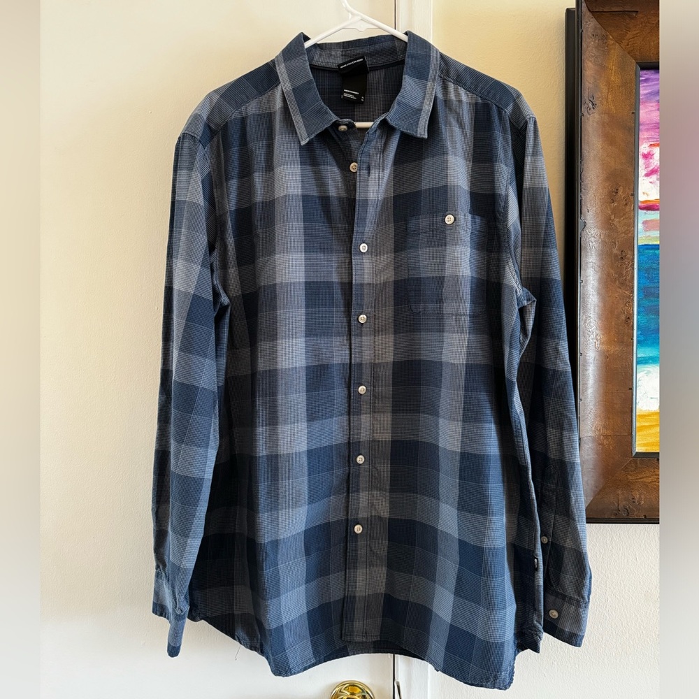 Men’s XL North Face cotton shirt